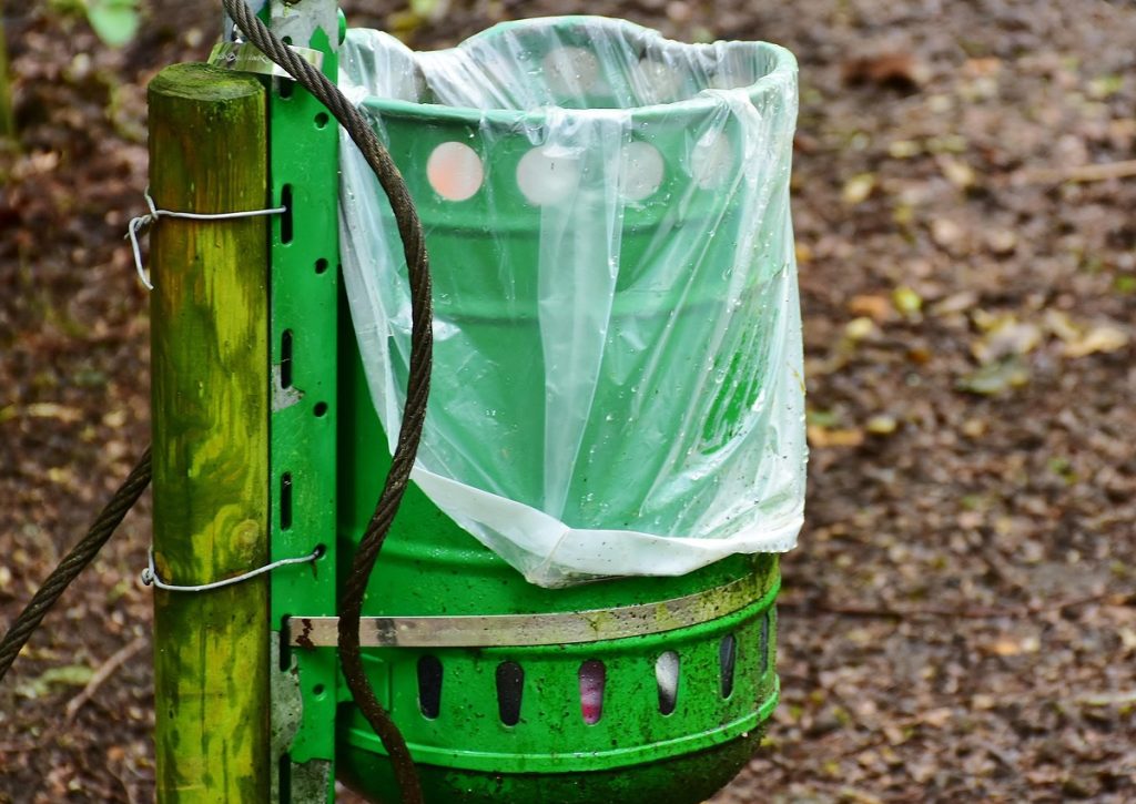 Normativa y horario de uso para el reciclaje y su clasificación por colores